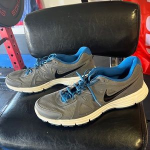 Nike men’s size 14 gray and blue lo tops